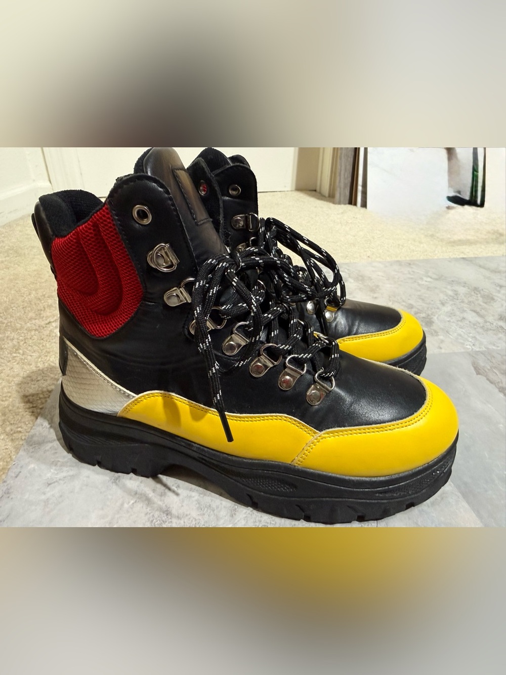 Wanted Caution Extreme Colorblock Platform Hiker Sneaker Boots Sz 9